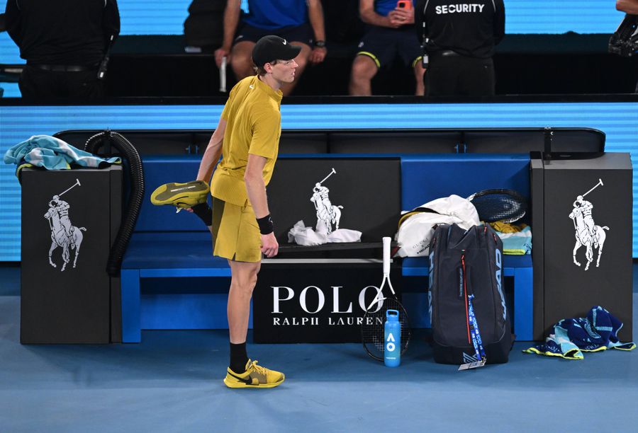 Jannik Sinner threw up in the towel in the 3rd round at the Australian Open, he wanted to abandon and the organizers' decision completely changed the situation » How the match ended