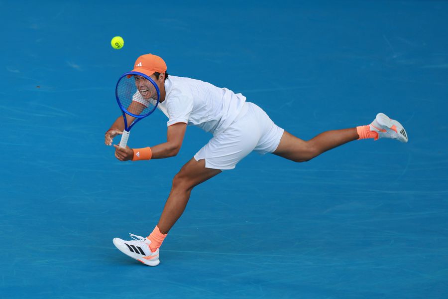 Learner Tien in action PHOTO Guliver/GettyImages The surprise of the day at the Australian Open, Daniil Medvedev was eliminated