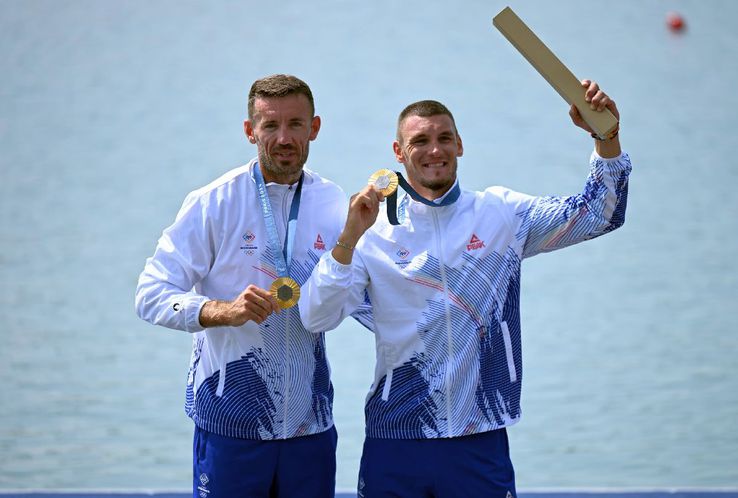 HISTORY IN PARIS: Andrei Cornea and Marian Enache, FABULOUS GOLD in double rowing. Photo: Raed Krishan (GSP.ro)