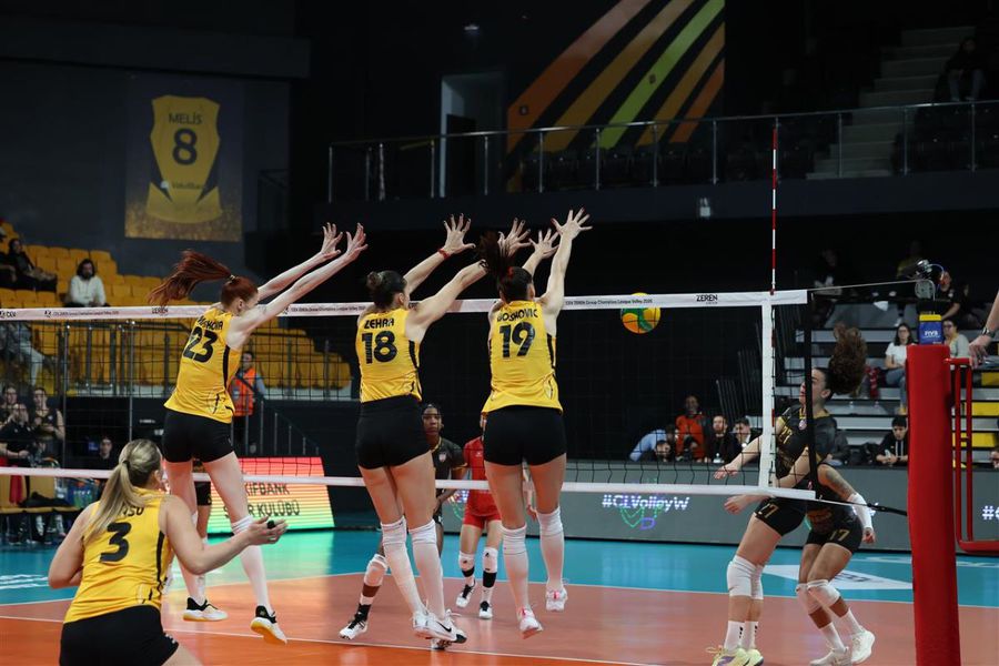 Phase of the match VakifBank Istanbul - Alba Blaj Photo: CEV CSO Voluntari, qualification with emotions in the play-off of the CEV Cup, after the golden set!