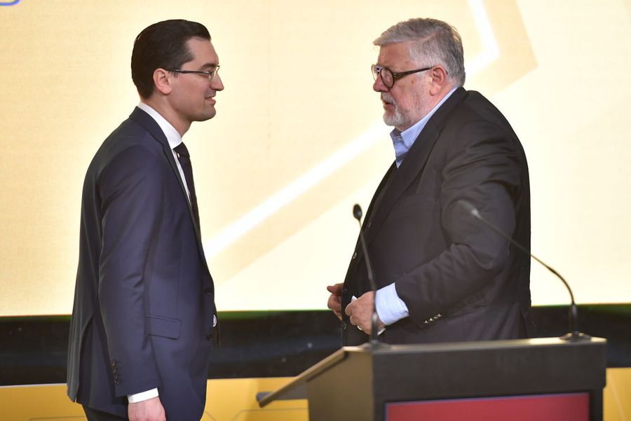 Răzvan Burleanu and Gino Iorgulescu Gino Iorgulescu wasn't kidding! He initiated the talks for the big reform of the Super League: positive signals from the members and the main reasons behind the change