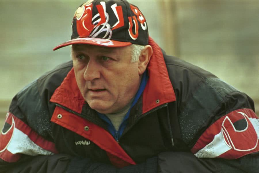 Florin Halagian was a key member of the Cooperative who refereed the top matches of post-revolutionary Romanian football Gigi Becali was not original! The incredible story of another top with a suitcase in League 1: