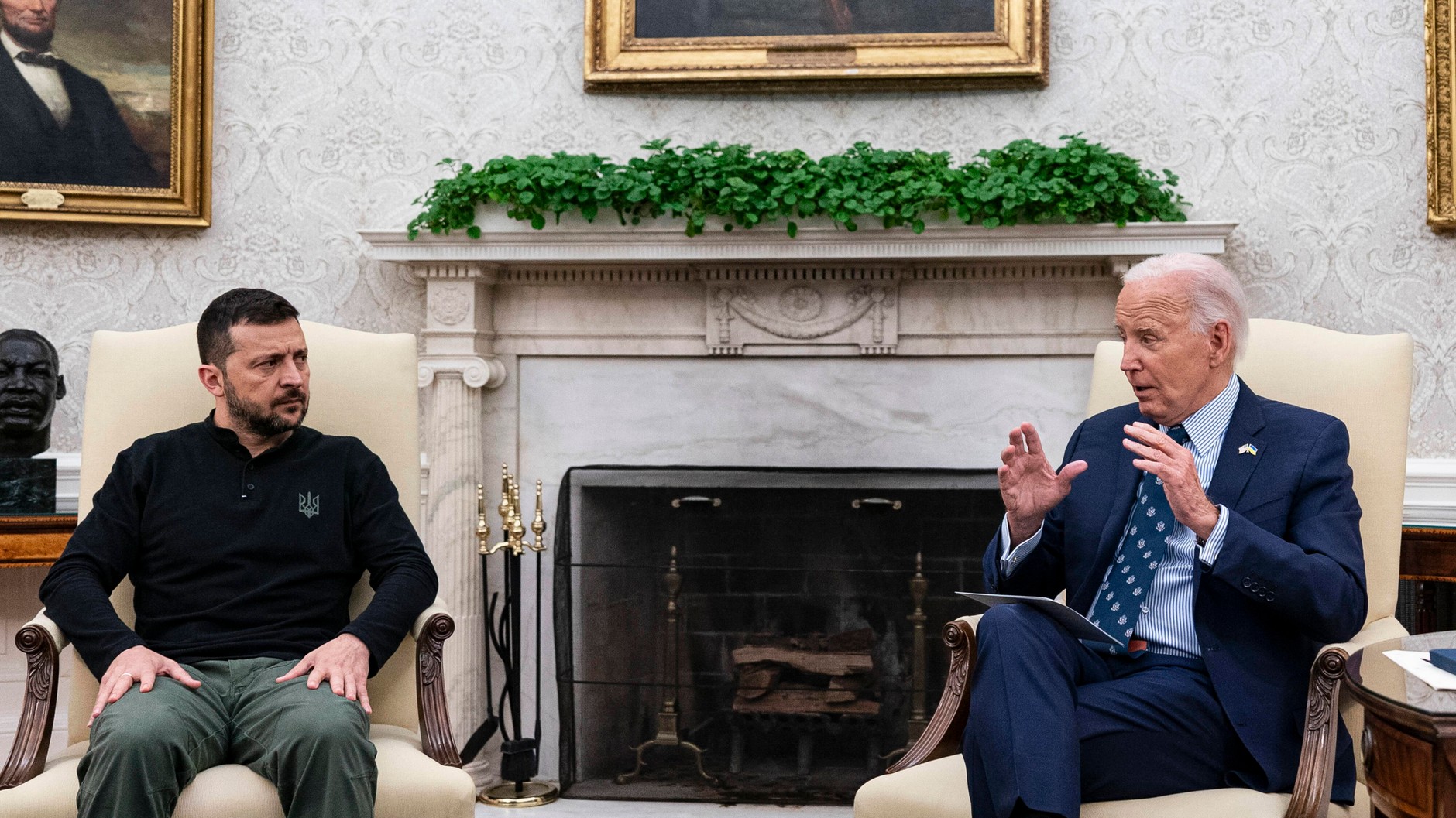 Volodymyr Zelensky, president of Ukraine, and Joe Biden, then president of the United States. Washington, September 26, 2024