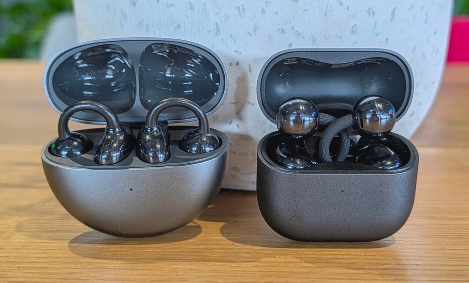 Huawei FreeClip (left) vs new FreeClip 2