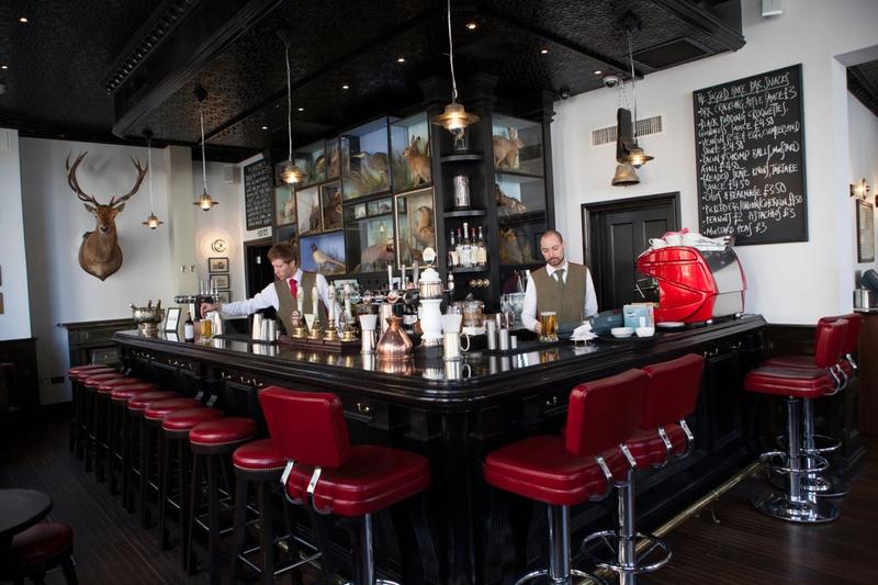 English pub, Photo: Tim E White / Alamy / Profimedia Images
