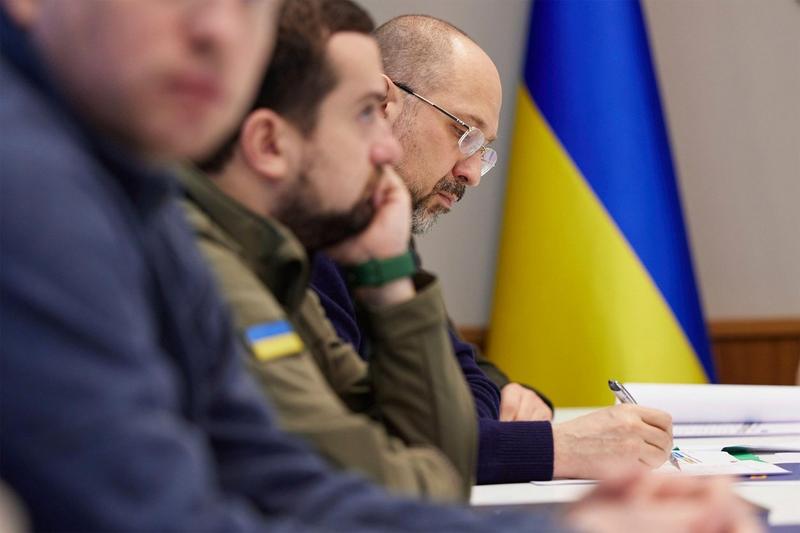 Kyiv government. Ukrainian Prime Minister Denis Shmihal, in the distance, Photo: Ukraine Presidents Office / Alamy / Alamy / Profimedia