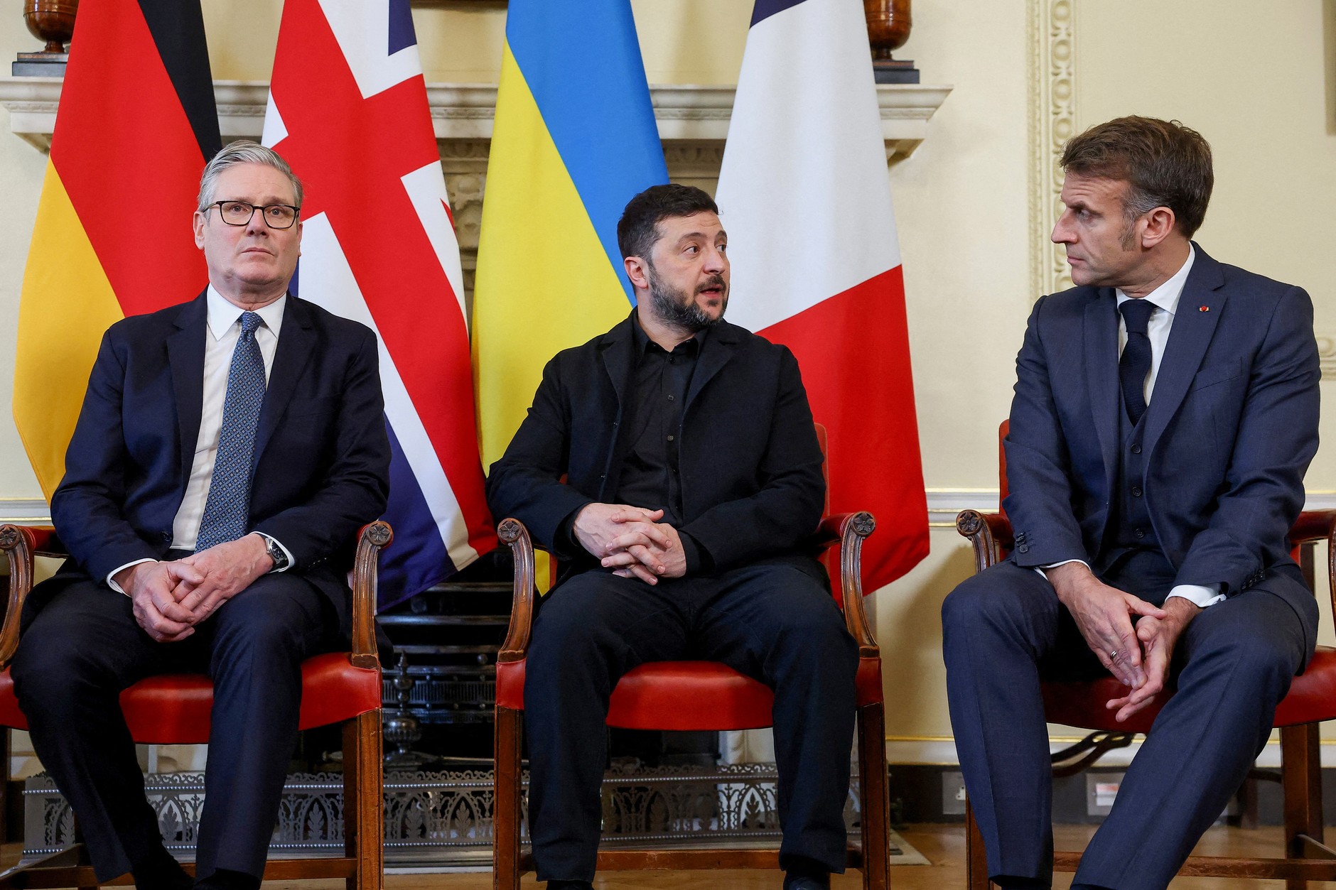 From left: British Prime Minister Keir Starmer, Ukrainian President Volodymyr Zelensky and French President Emmanuel Macron attend a meeting at the Prime Minister's Office, London, December 8, 2025.