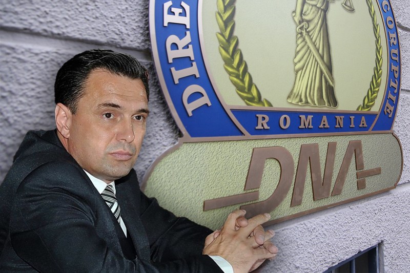 Liviu Cristian Negoiţă, the mayor of Cernavodă. Hotnews collage. Photo: Facebook