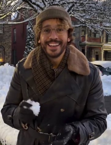 49-year-old Galkin grew a beard and mustache, changing beyond recognition. Photo photo 1