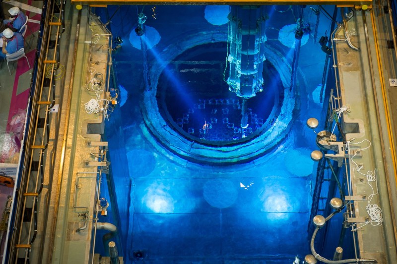 The restart of the world's largest nuclear power plant has been suspended due to a fault in the control rods