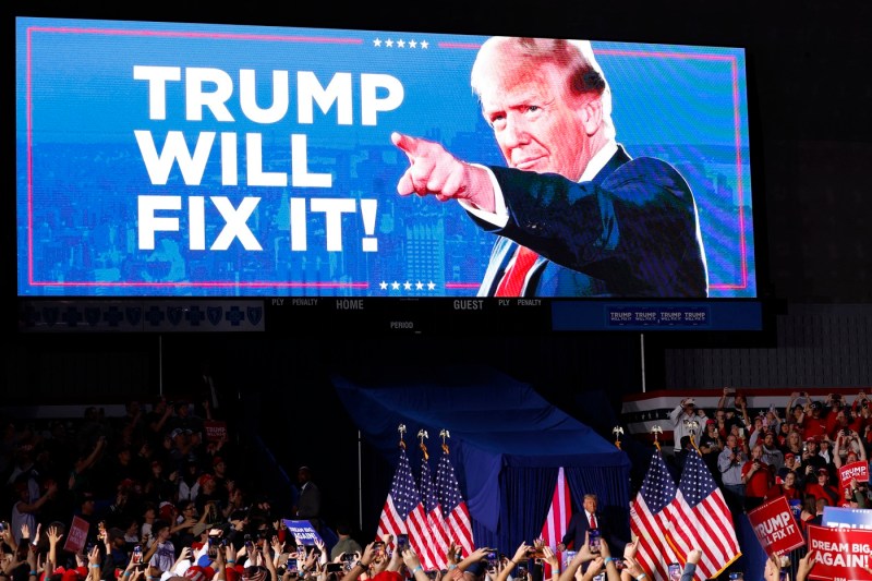 Trump will travel across the US weekly to campaign ahead of the midterm elections