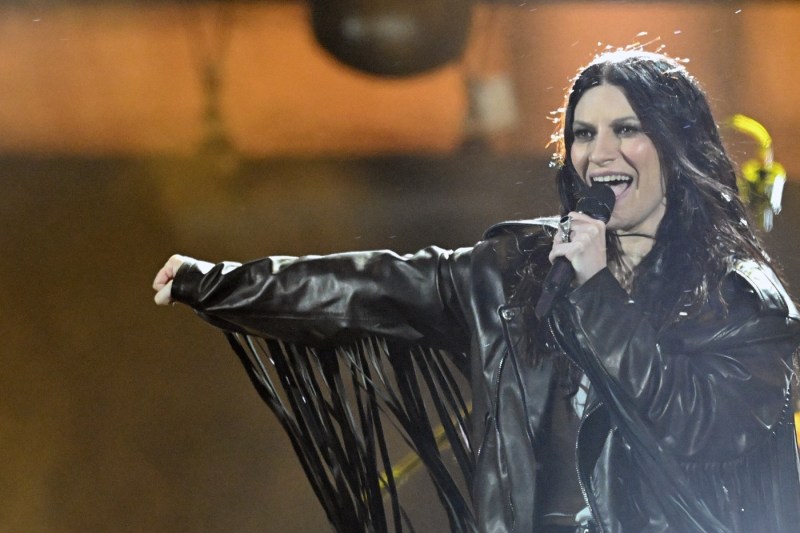Evening announcement in Italy. A famous singer will present the Sanremo Festival with Carlo Conti: