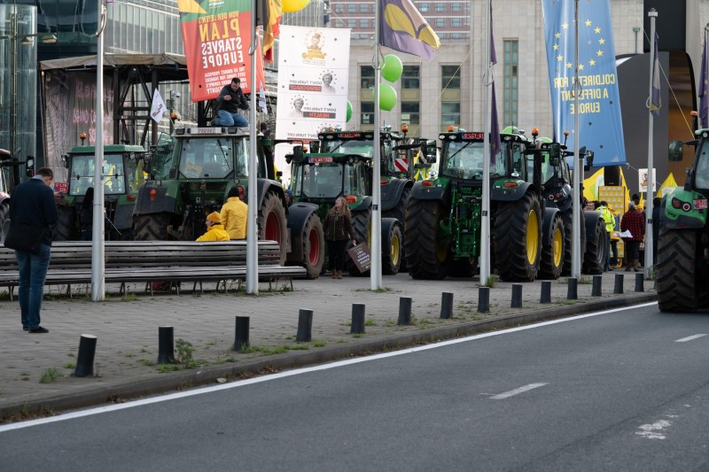 Vital support, from one of the two countries that have so far opposed it, won by the European Commission for the controversial EU-Mercosur deal