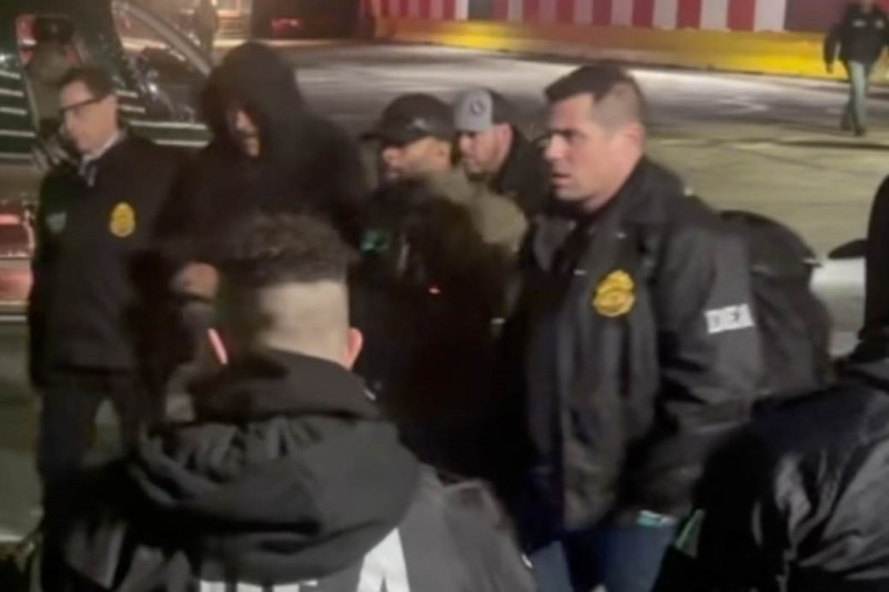 VIDEO New images of Nicolas Maduro. Captured Venezuelan president arrives at US detention center where Puff Diddy is also being held