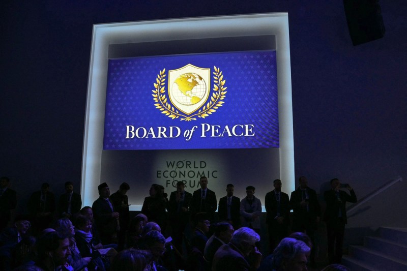 PHOTO What logo did Trump choose for his Peace Council. Striking resemblance to the UN emblem