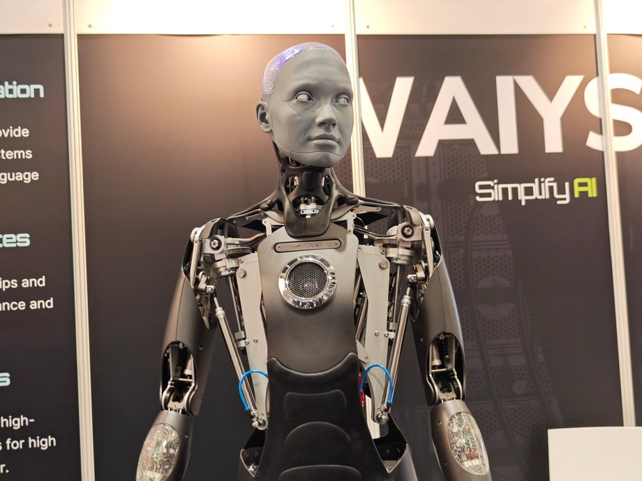 Robots are becoming more and more like humans