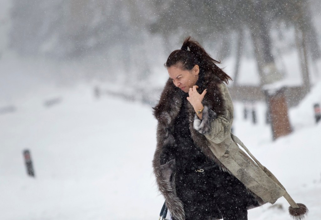 Blizzard. Photo source: Vadim Ghirda / AP / Profimedia