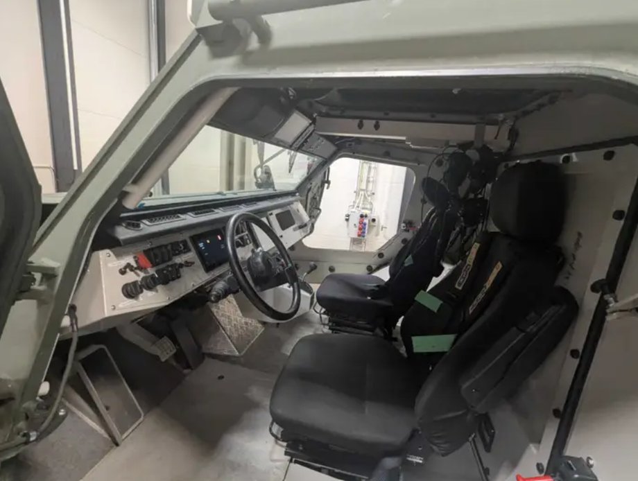 The driver's cab in a 6x6 vehicle is similar to a truck cab. The gearbox is automatic