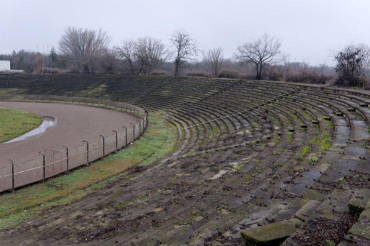The Brăila stadium is in an unprecedented state of disrepair / PHOTO: Andrei Furnigă (GSP)