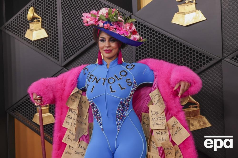 The brightest and most revealing outfits of stars on