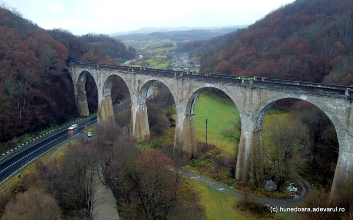 Luncoiu Viaduct. Photo: Daniel Guță. TRUTH