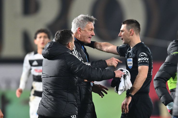 Cristiano Bergodi jumped at the chance after CFR Cluj - U Cluj / PHOTO: Imago