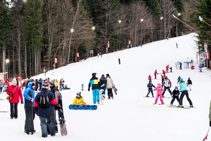 Vacation on the slopes, the dream achieved by few students PHOTO: Shutterstock