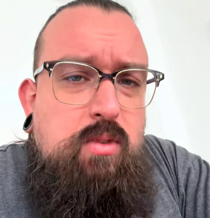 The reaction of an American who eats mice for the first time. PHOTO: Video capture/ TikTok