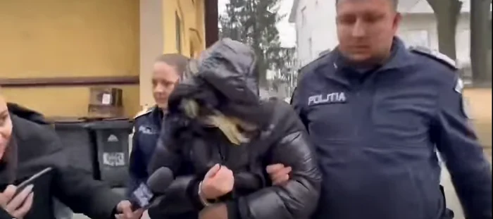 The mother of the 4-year-old girl and her boyfriend, detained after the child arrived at the hospital. PHOTO: Video Capture