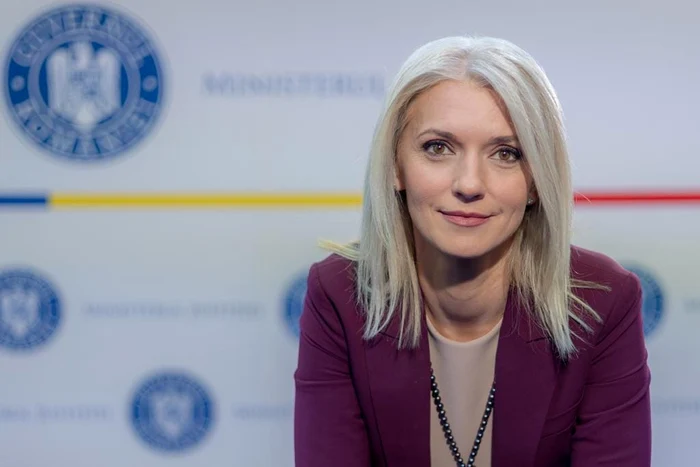 Drinking water is not a privilege, says Gorghiu. PHOTO FB Alina Gorghiu
