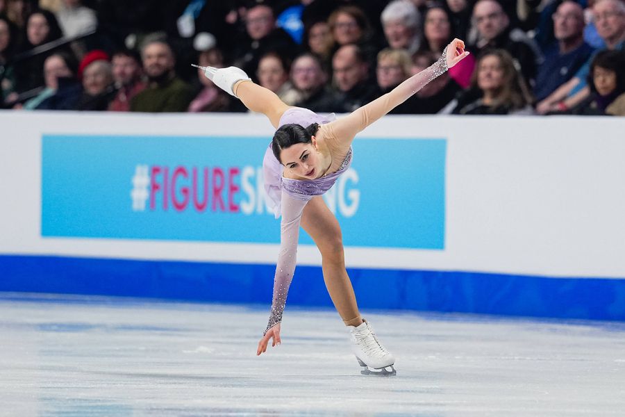 Superb! Julia Sauter made a free program without a mistake and is waiting for the evolution of the other skaters!