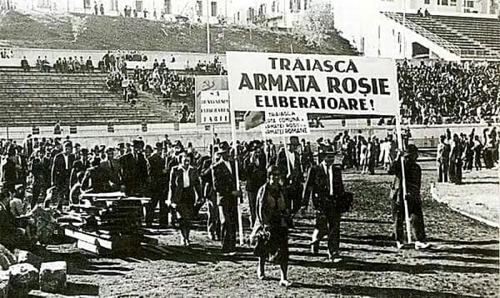 "armata rosie eliberatoare"