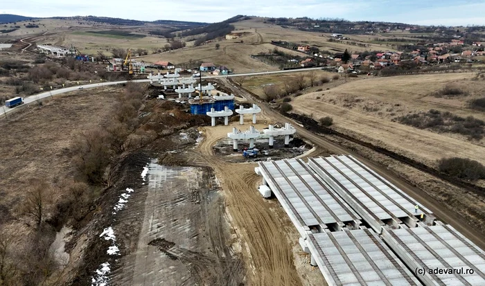 The Topa Mică viaduct has taken shape. Photo: Daniel Guță THE TRUTH