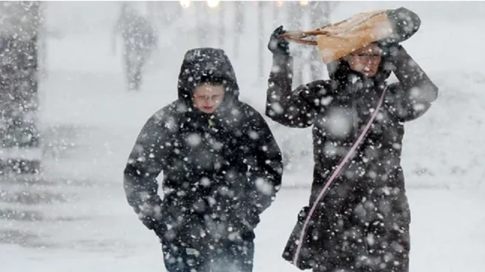 New Code Yellow and Code Orange severe blizzard warnings. PHOTO: AP Photo