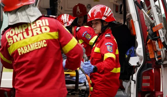 The student was transported to the hospital. PHOTO Facebook SMURD