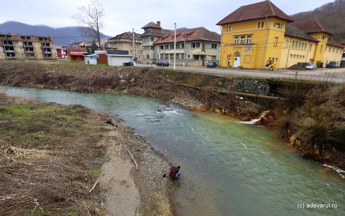 Crișul Alb River at Barza, Crișcior. Photo: Daniel Guță. TRUTH