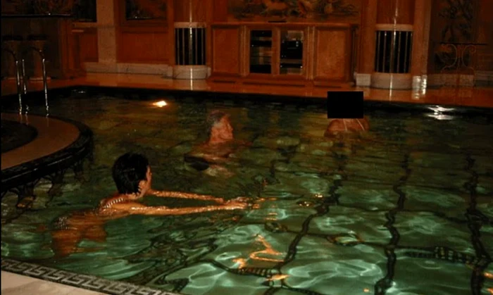 Clinton in the pool with grislaine maxwell and a woman photo capture DOJ jpg