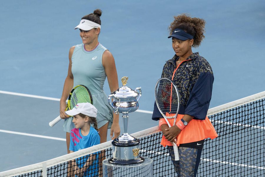 2021 Australian Open finalist Jennifer Brady and that year's winner Naomi Osaka Photo: Imago Images 2021 Australian Open finalist returns from three-year layoff treated with cadaver cartilage
