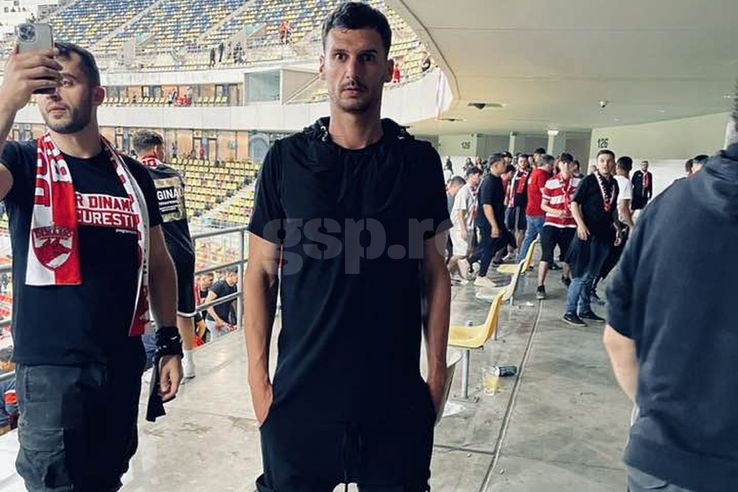 Marius Sanda, on the lawn at Dinamo's match