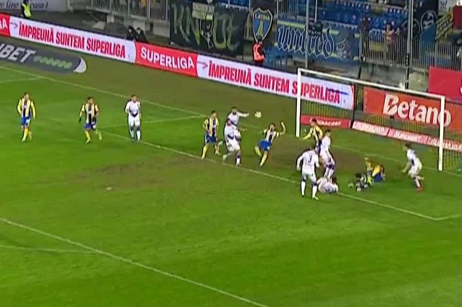Sergiu Hanca, a goal rarely seen in Petrolul - FC Argeș » Who was found guilty: 