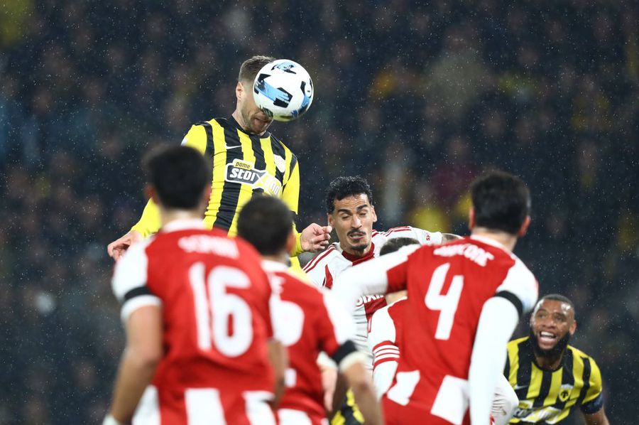 Scandal with AEK's boss: 