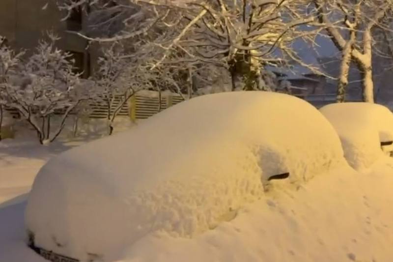 Schools closed in two other counties due to snow. Students take the courses online