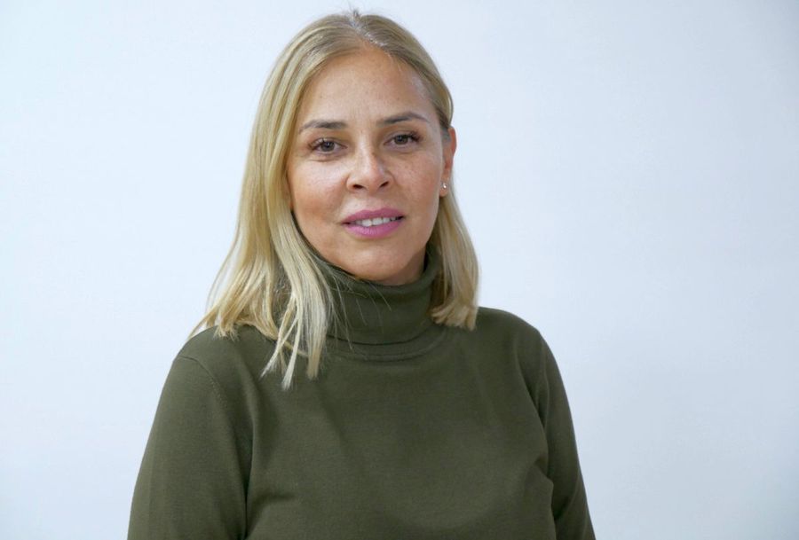 Alina Sperlea, the victim's mother / Photo source: primaria-dumbravita.ro The young man beaten by two players linked to Poli Timișoara is the son of a former footballer who also played for Rapid
