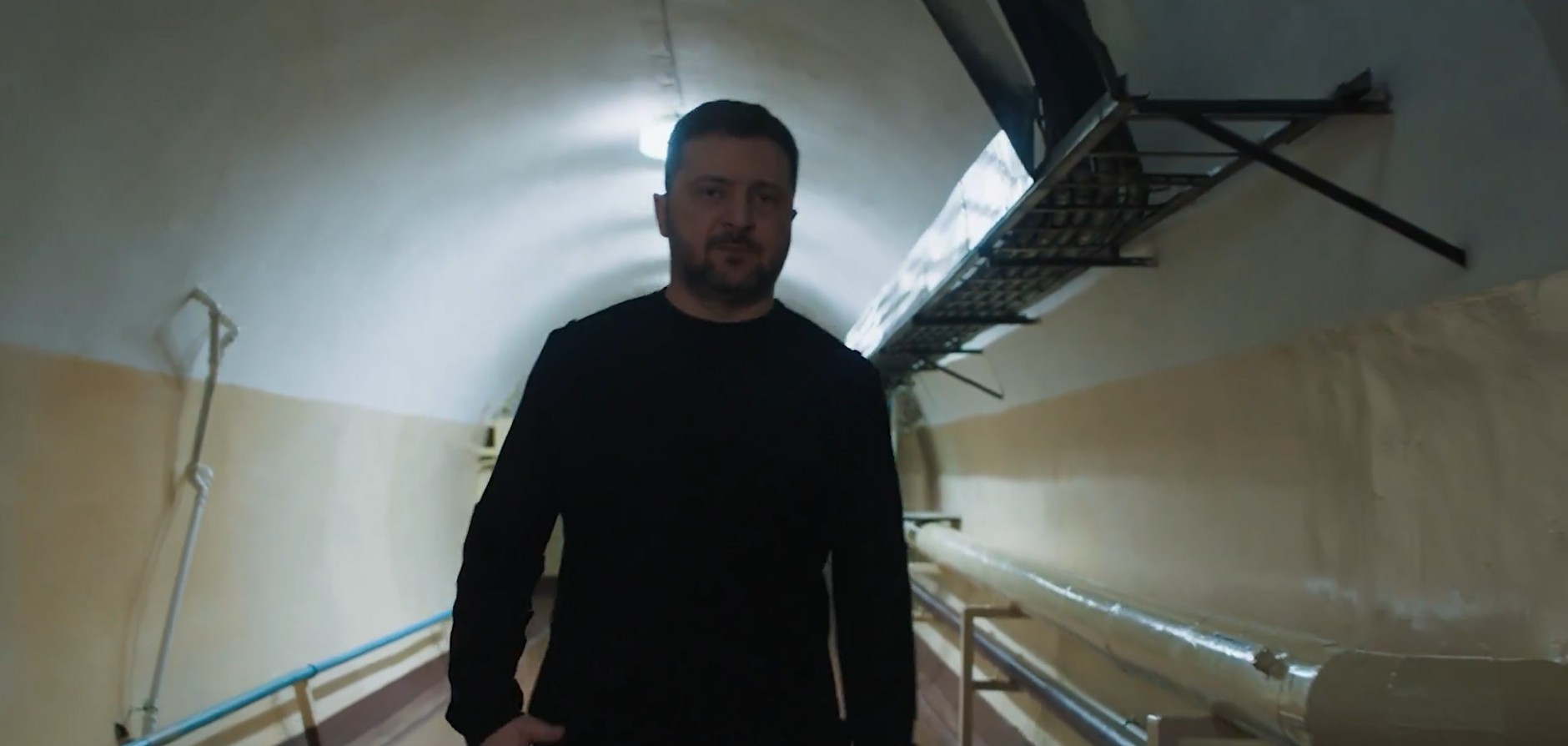 Volodymyr Zelensky in the shelter at ul. Bankowa