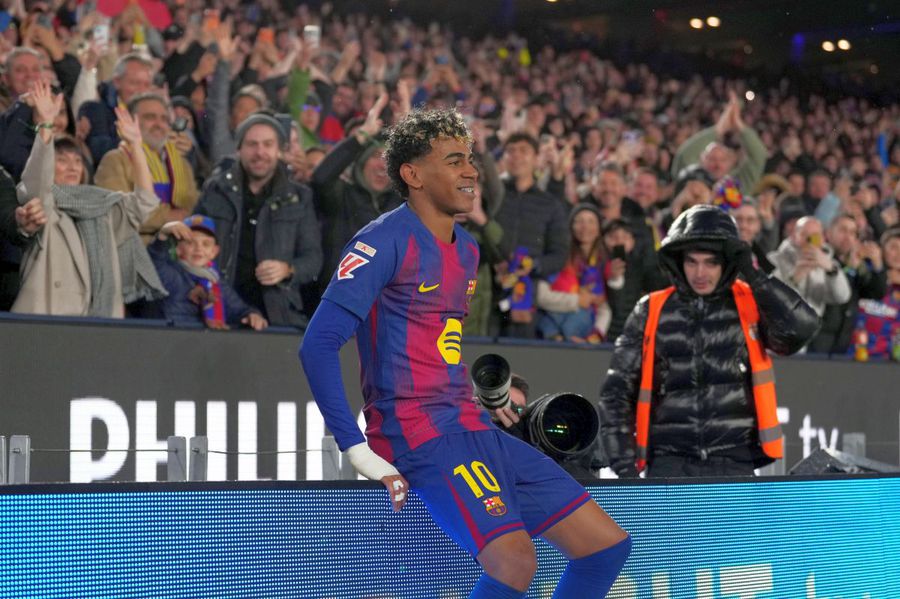 Lamine Yamal, in Barcelona - Oviedo // PHOTO: Getty Images Pact made by Lamine Yamal with Neymar » What they decided to do if the final of the World Cup will be Spain - Brazil!
