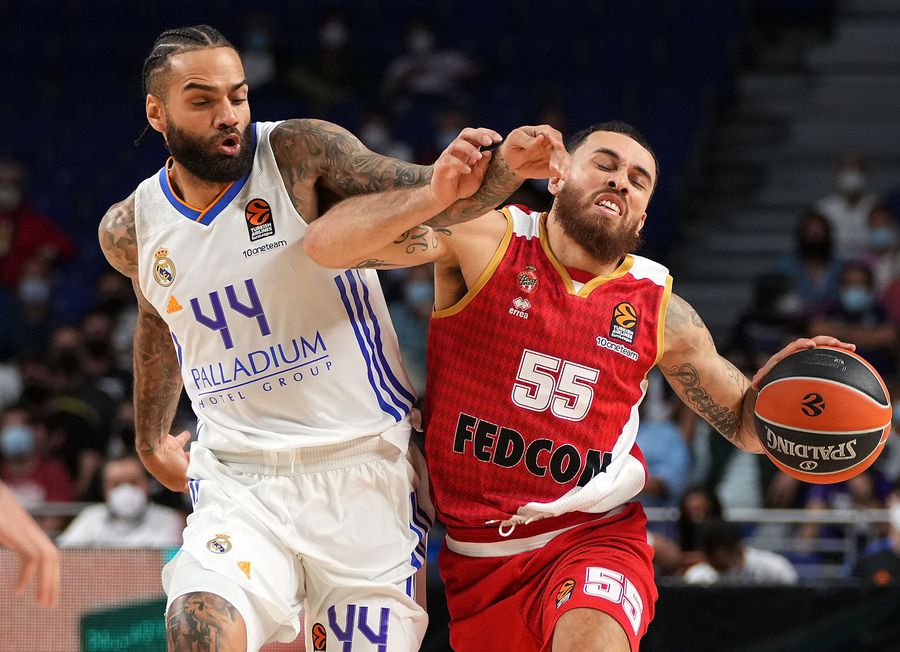 Selected in the NBA by Michael Jordan, the U-BT Cluj-Napoca player remembered his first meeting with the Chicago Bulls legend: 