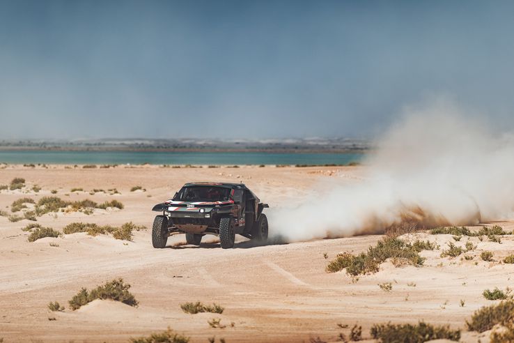 Unexpected abandonment for Dacia! » Definitive withdrawal from the Dakar Rally after winning it. Photo: Dacia