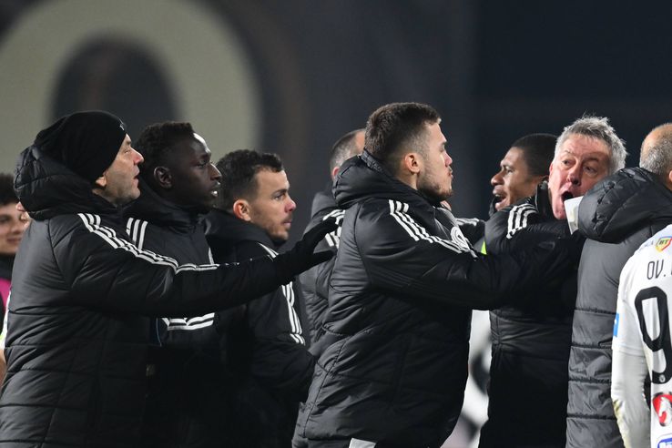 Cristiano Bergodi jumped at the chance after CFR Cluj - U Cluj / PHOTO: Imago