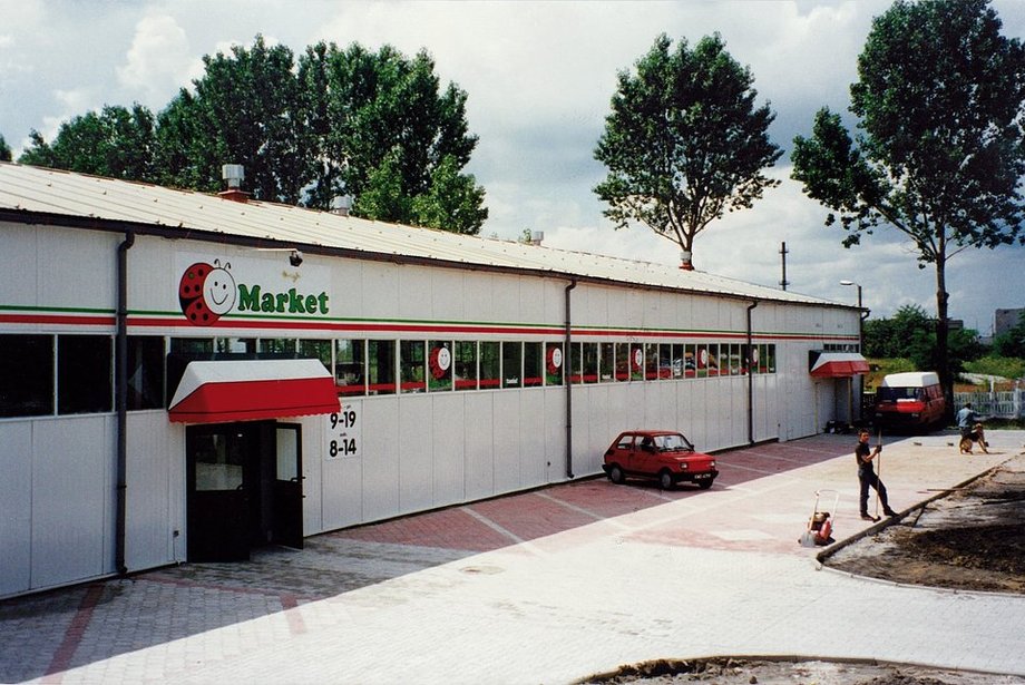 The first Biedronka chain store in Poznań