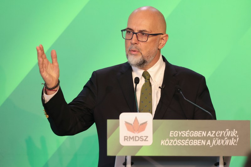 Local taxes and fees can be cut by 50%, says Kelemen Hunor. 
